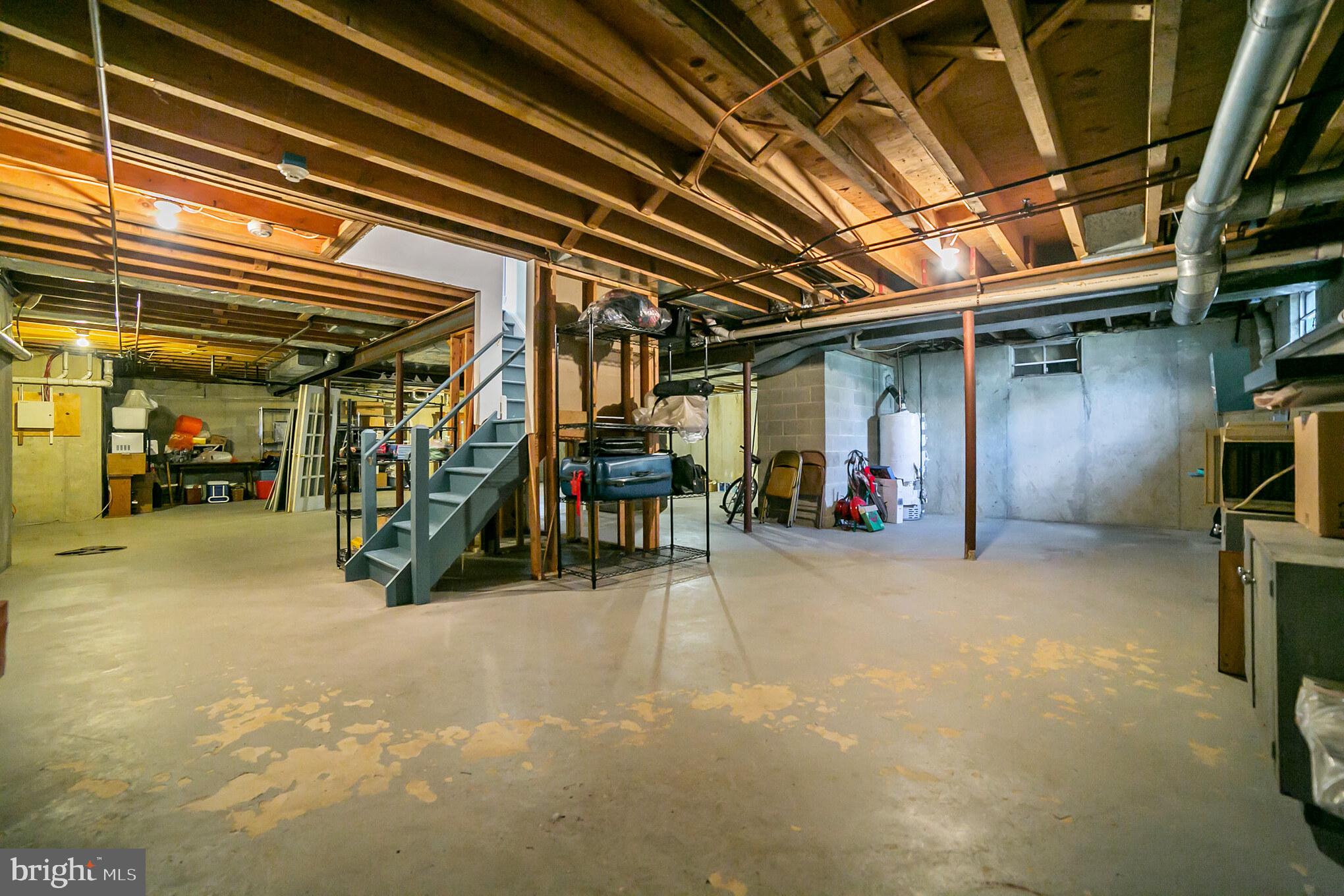 880 Springbank Lane Wayne, PA 19087 - Photo 40 of 43 a view of gym room with gym equipment