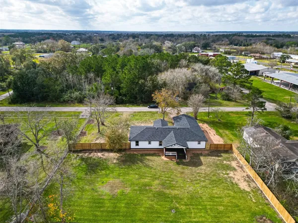 a view of an outdoor space and a yard