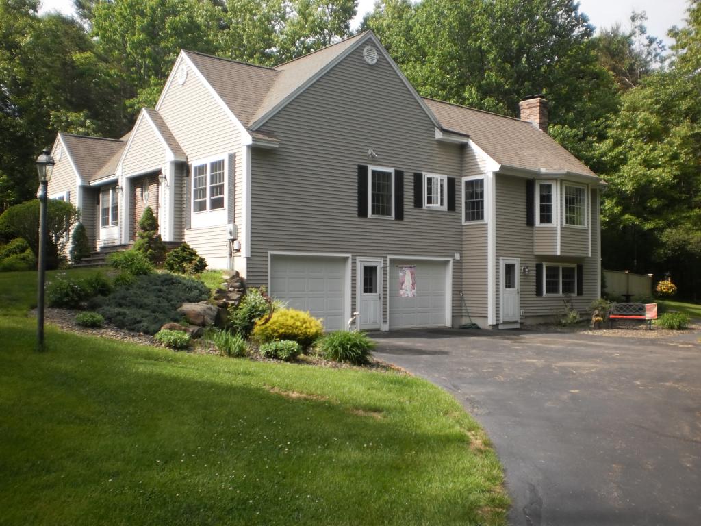 12 Haverhill Road Atkinson, NH 03811 - Photo 2 of 33