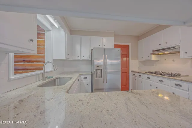 $375,000 | 110 Annie Faye Norris Lane, Teachey, NC 28464