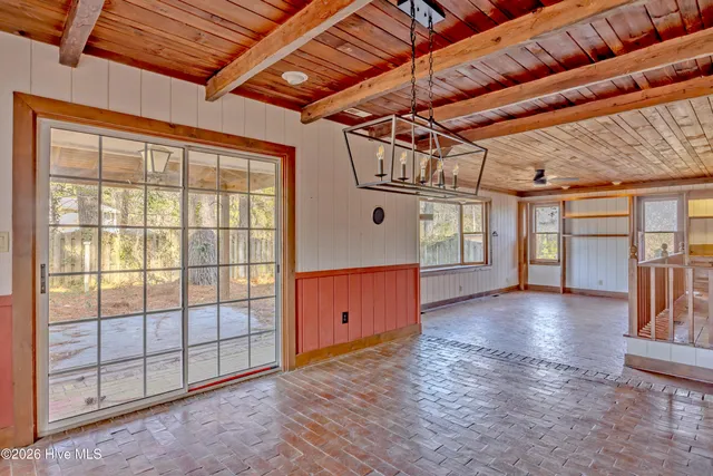 $375,000 | 110 Annie Faye Norris Lane, Teachey, NC 28464