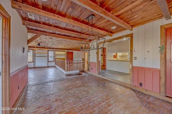 $325,000 | 110 Annie Faye Norris Lane, Teachey, NC 28464