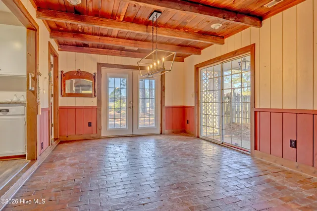 $375,000 | 110 Annie Faye Norris Lane, Teachey, NC 28464