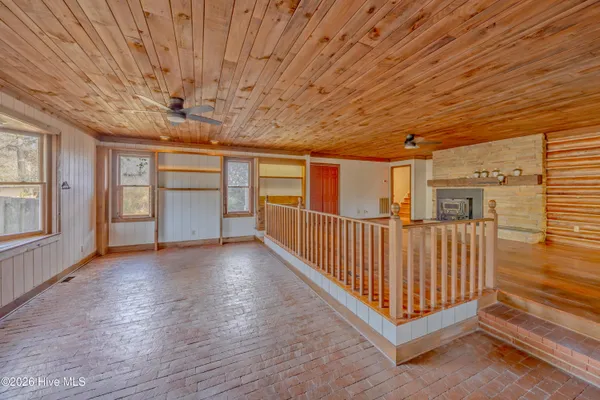 $325,000 | 110 Annie Faye Norris Lane, Teachey, NC 28464