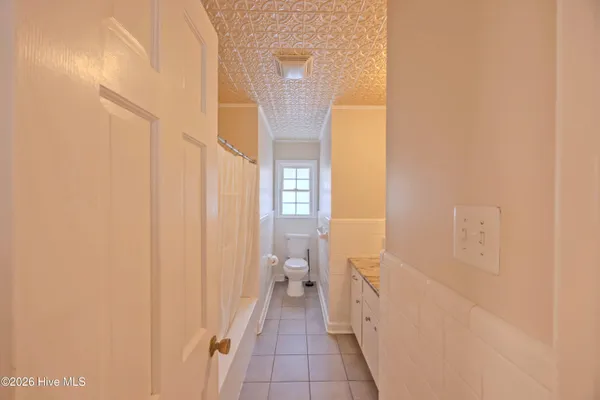 $325,000 | 110 Annie Faye Norris Lane, Teachey, NC 28464