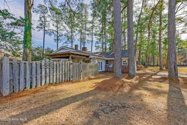 $375,000 | 110 Annie Faye Norris Lane, Teachey, NC 28464