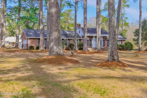 $325,000 | 110 Annie Faye Norris Lane, Teachey, NC 28464