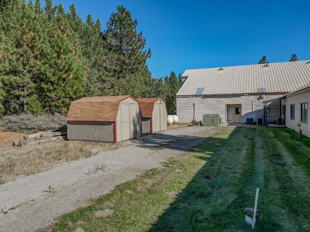 1030 West A Barr Road Mount Shasta, CA 96067 - Photo 41 of 42 Gallery Image 41