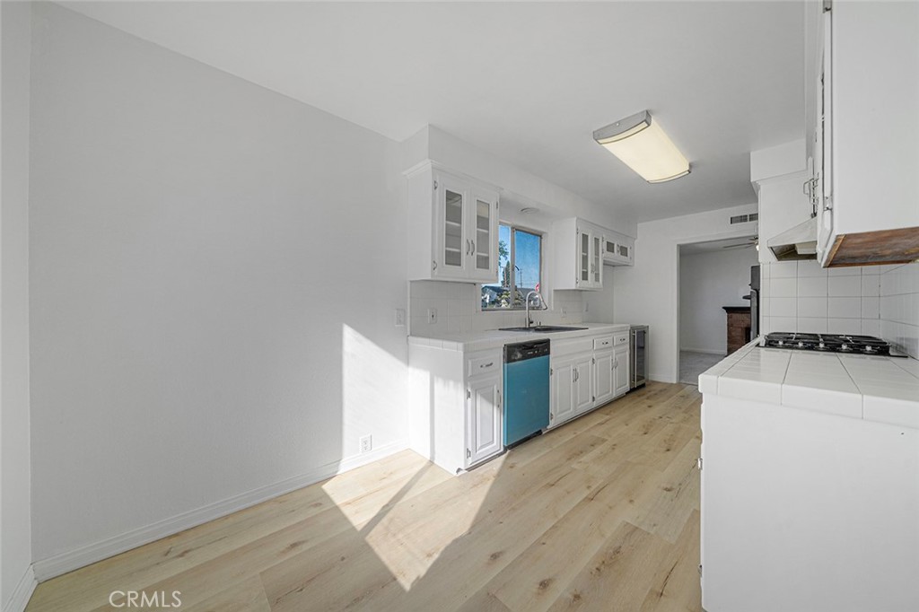 401 South Basque Avenue Fullerton, CA 92833 - Photo 13 of 33