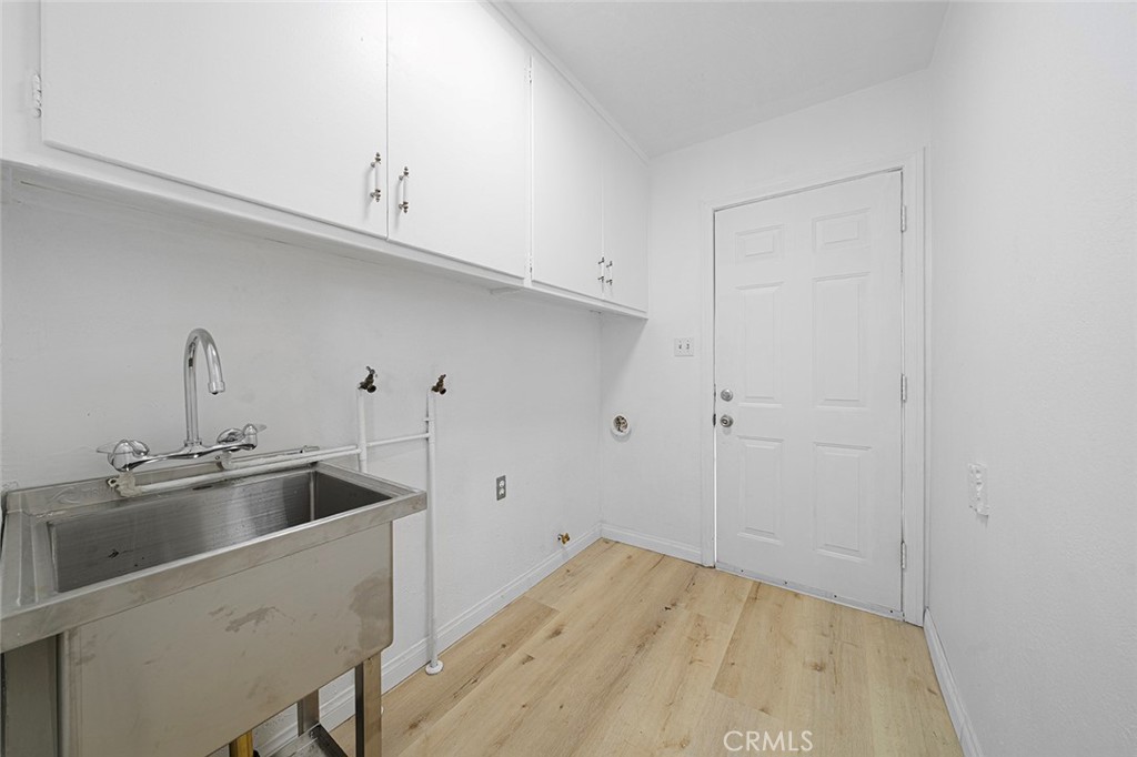 401 South Basque Avenue Fullerton, CA 92833 - Photo 14 of 33