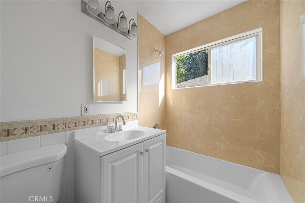 401 South Basque Avenue Fullerton, CA 92833 - Photo 22 of 33