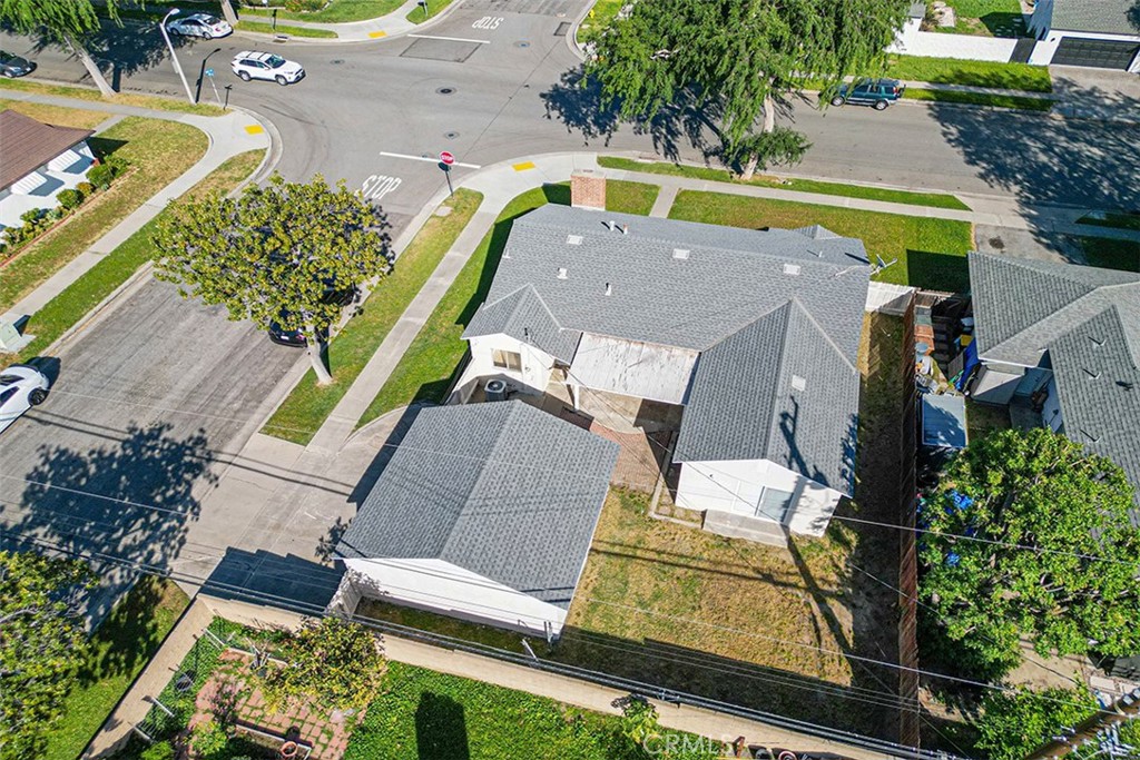 401 South Basque Avenue Fullerton, CA 92833 - Photo 29 of 33