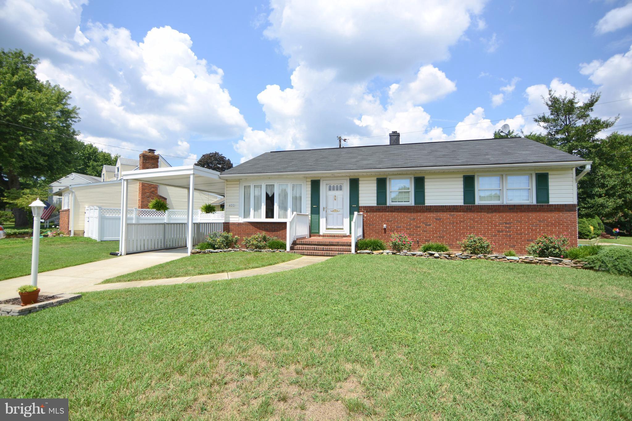 Welcome to 400 Ridgely Road in Glen Burnie Park!