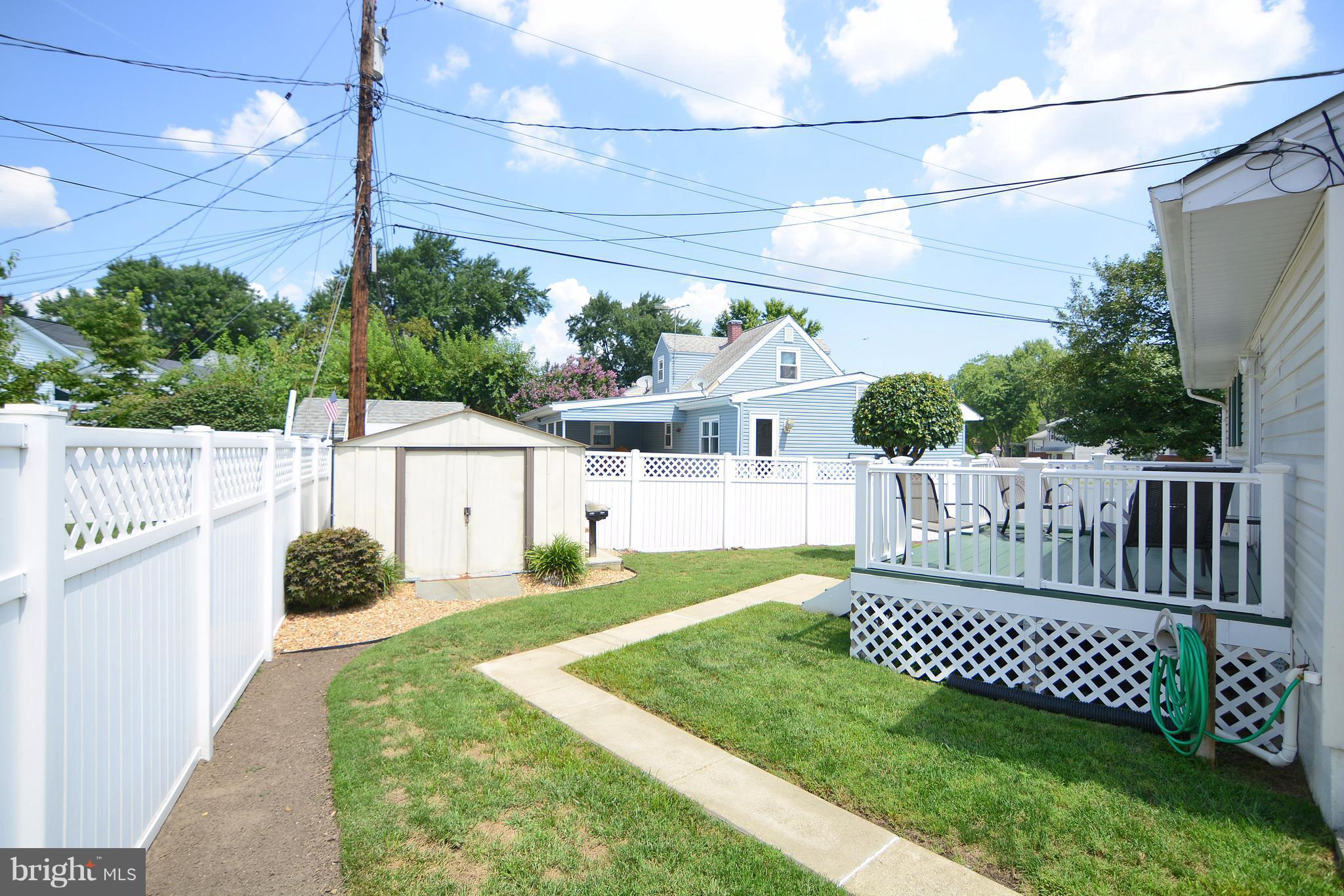 400 Ridgely Road Glen Burnie, MD 21061 - Photo 24 of 27 Alternate view of backyard.