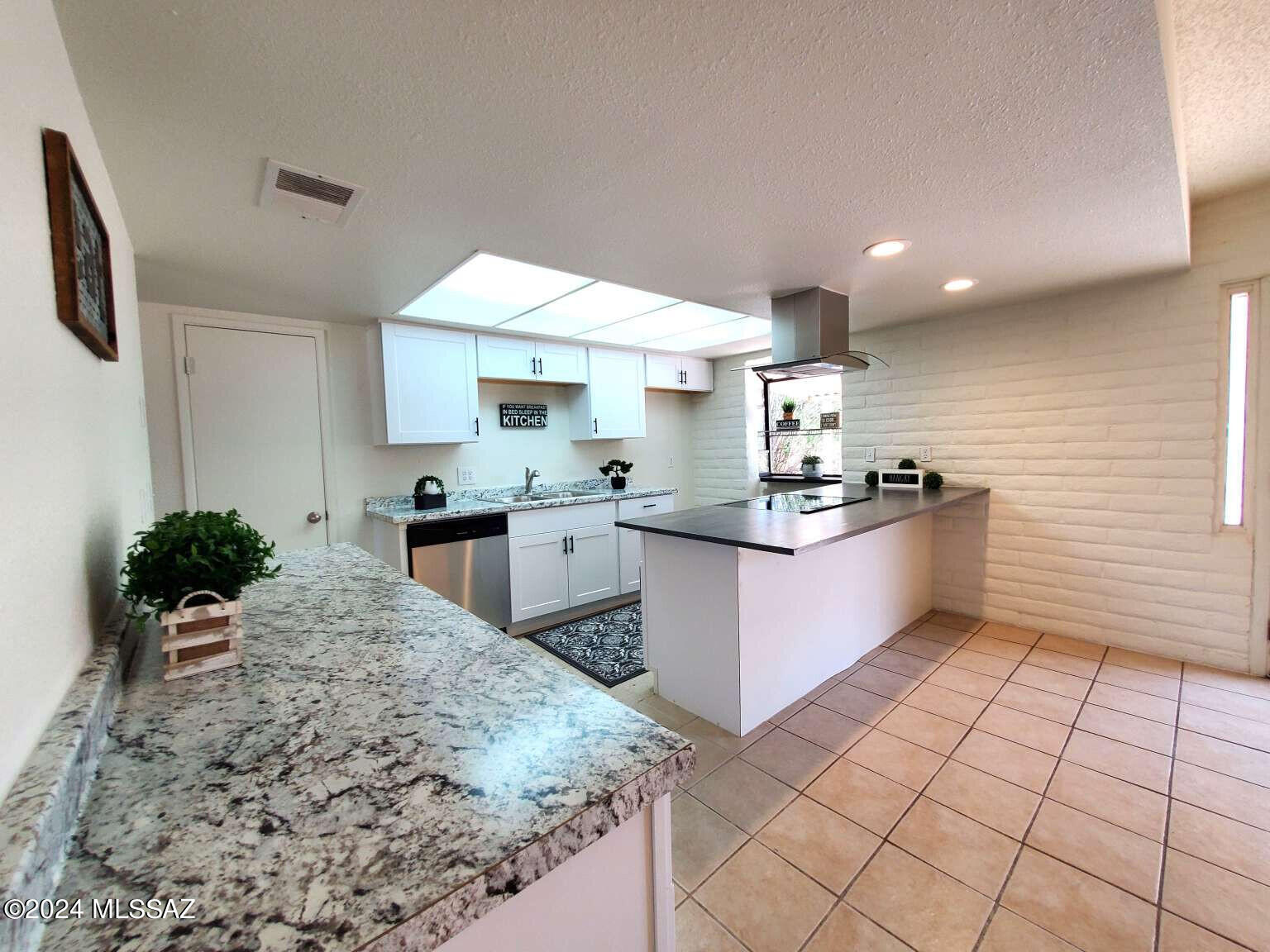 411 Clover Street Rio Rico, AZ 85648 - Photo 9 of 14