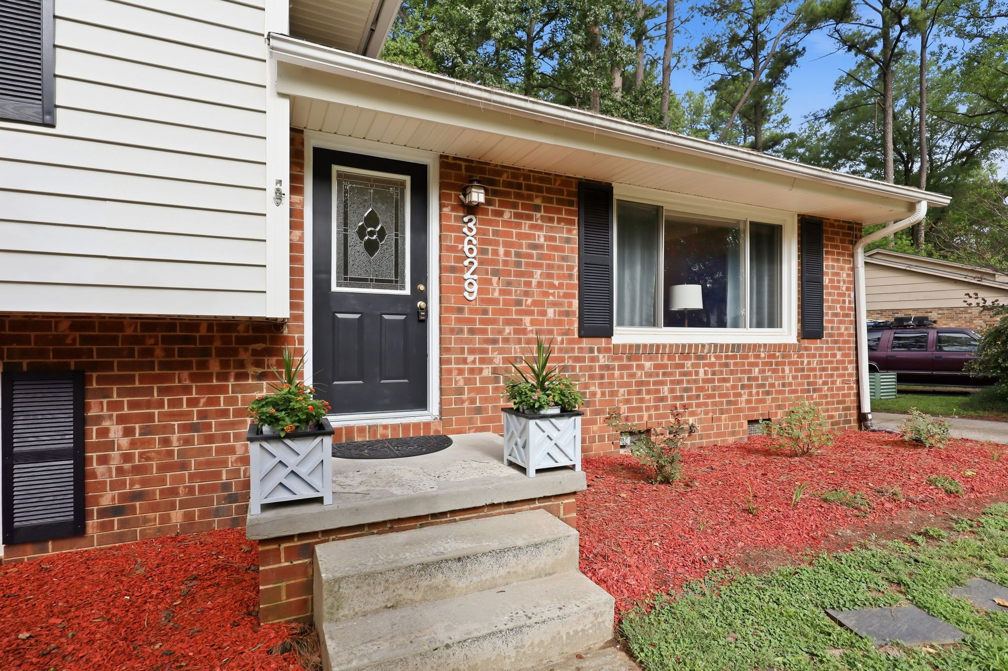 3629 Allendale Drive Raleigh, NC 27604 - Photo 4 of 37 29-web-or-mls-IMG_1038.jpg