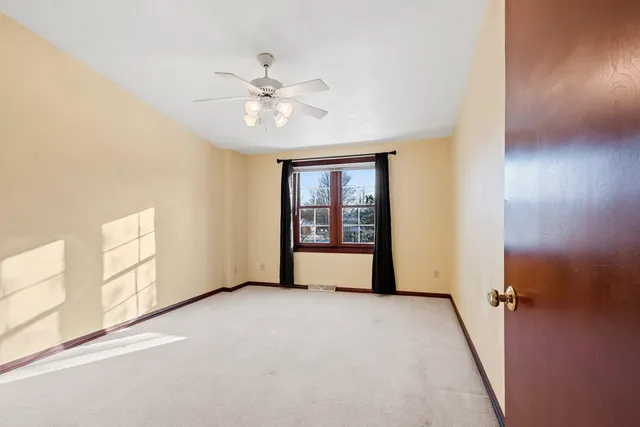 $209,900 | 2571 Telluride Trail, Unit H, Howard, WI 54313