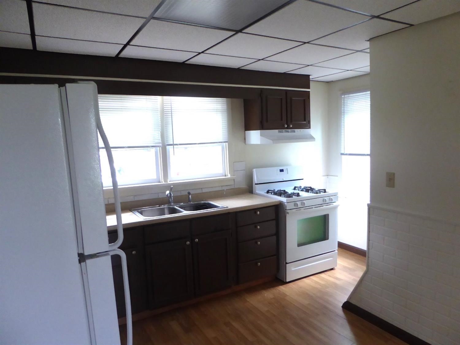 2892 Blake Road Portage, IN 46368 - Photo 7 of 15 1500x1124