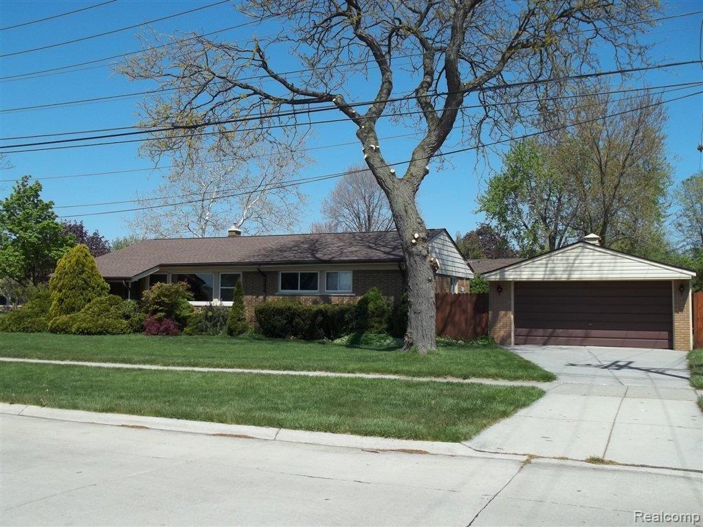 2585 Middlefield Road Trenton, MI 48183 - Photo 1 of 3 Front of Home