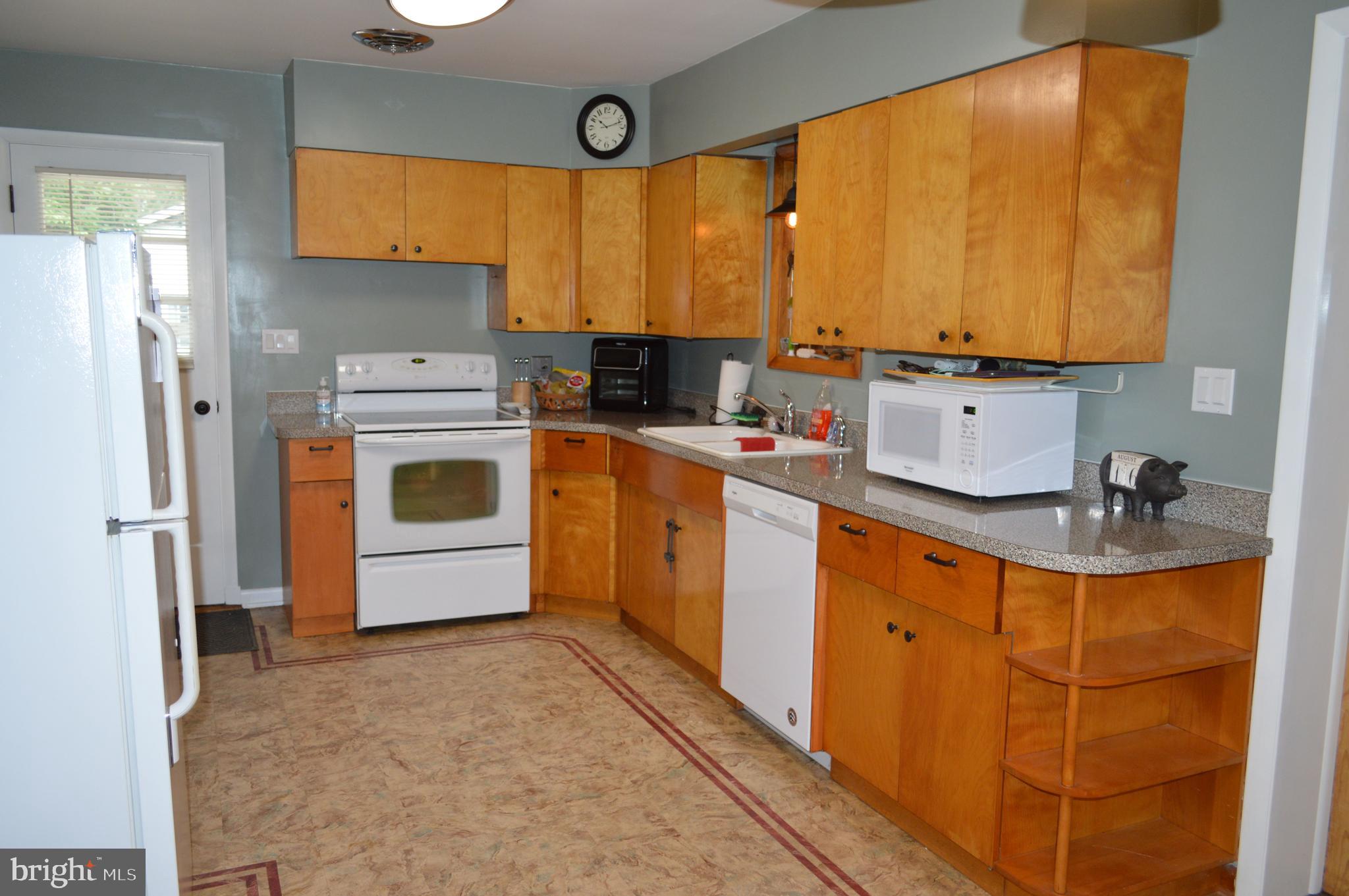 1937 Deer Park Road Finksburg, MD 21048 - Photo 5 of 17 Kitchen - Alternate View
