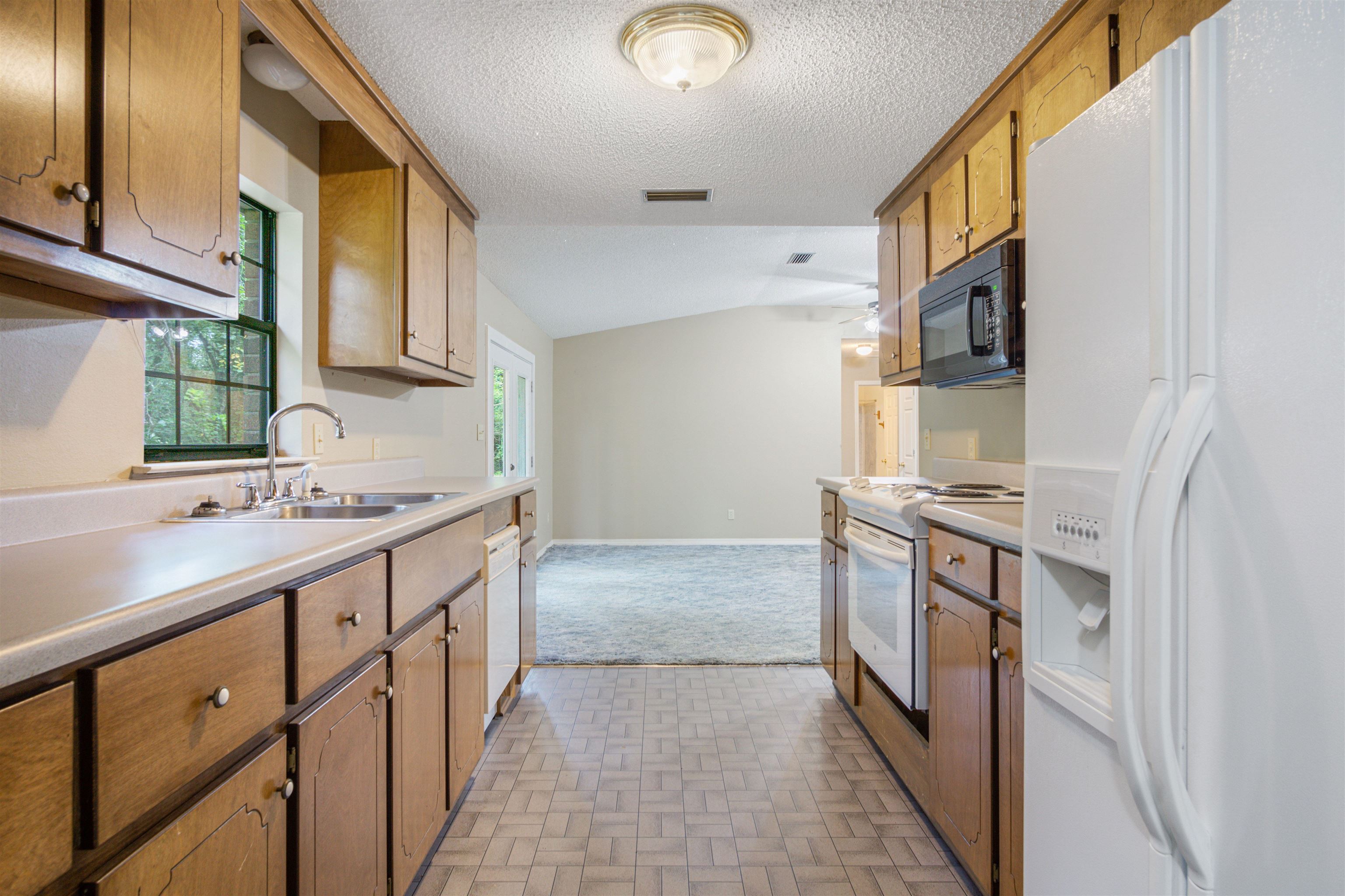 1801 Collier Avenue Bay Minette, AL 36507 - Photo 8 of 20