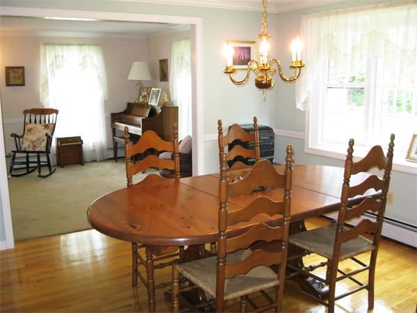 26 Argilla Road Methuen, MA 01844 - Photo 3 of 30 Gallery Image 3