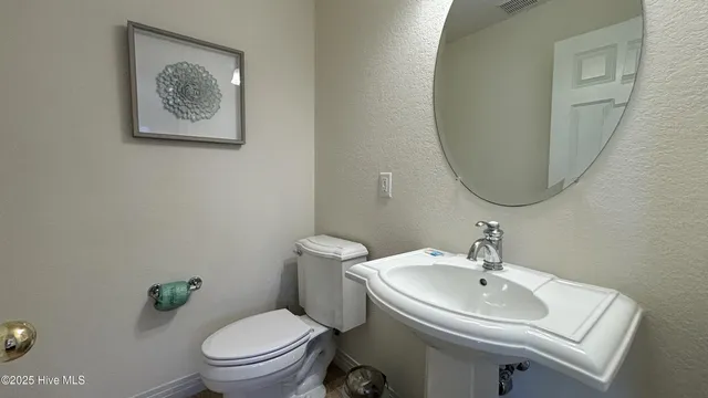 $685,000 | 759 Ridge Point Drive, Corolla, NC 27927