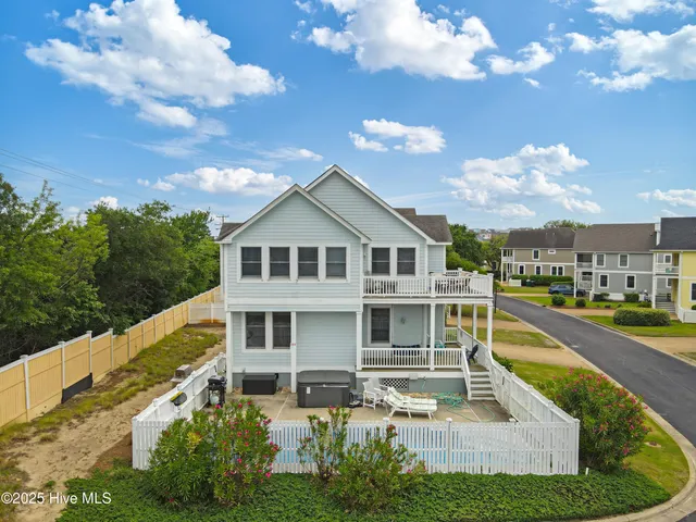 $685,000 | 759 Ridge Point Drive, Corolla, NC 27927
