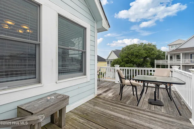 $685,000 | 759 Ridge Point Drive, Corolla, NC 27927