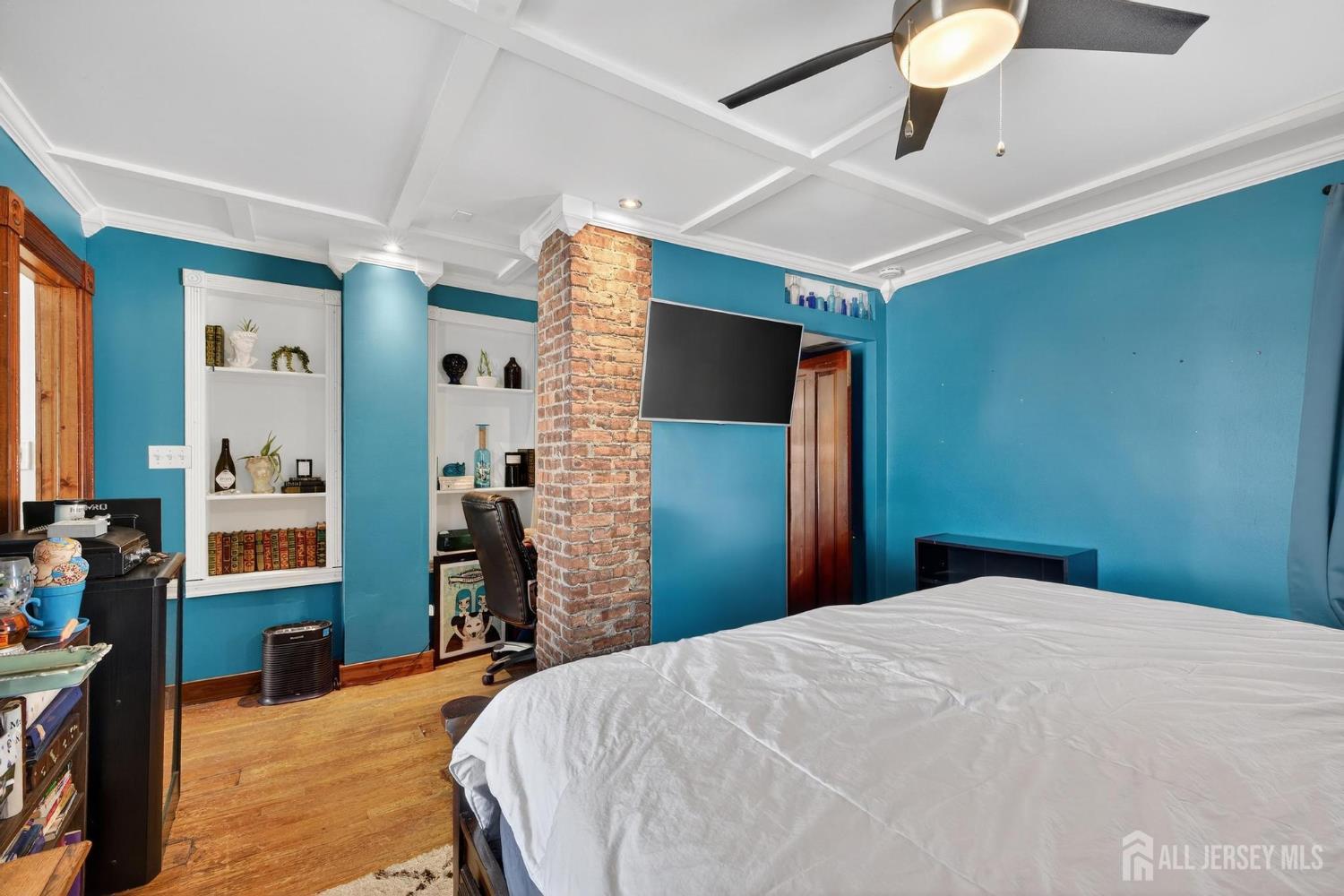 395 Raritan Street South Amboy, NJ 08879 - Photo 17 of 33