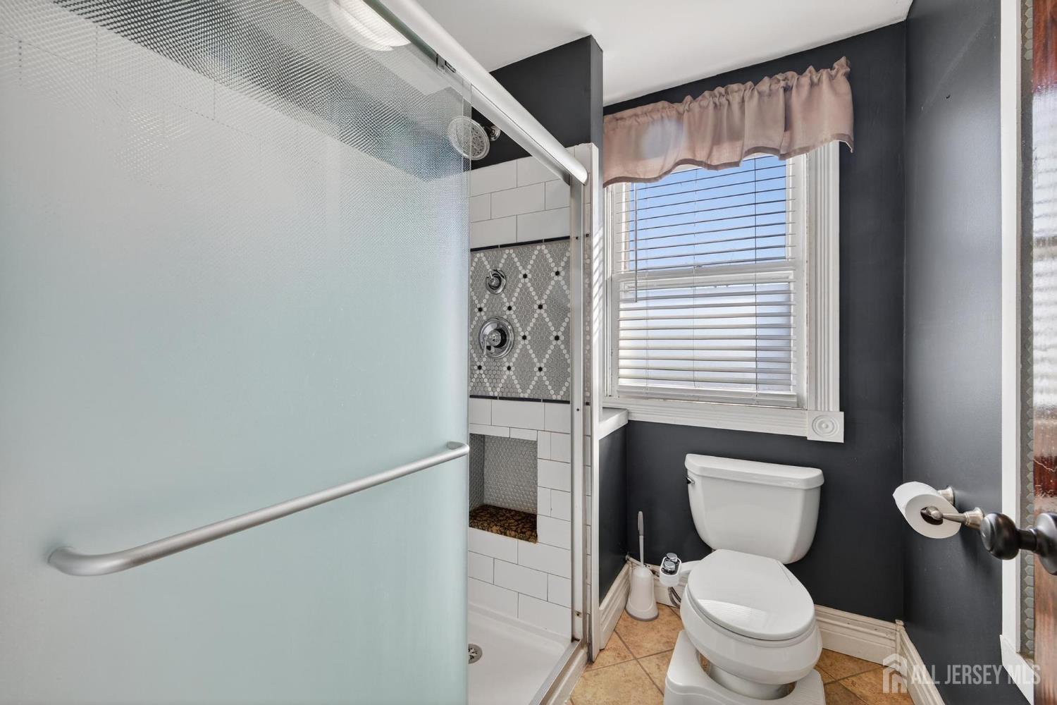 395 Raritan Street South Amboy, NJ 08879 - Photo 21 of 33