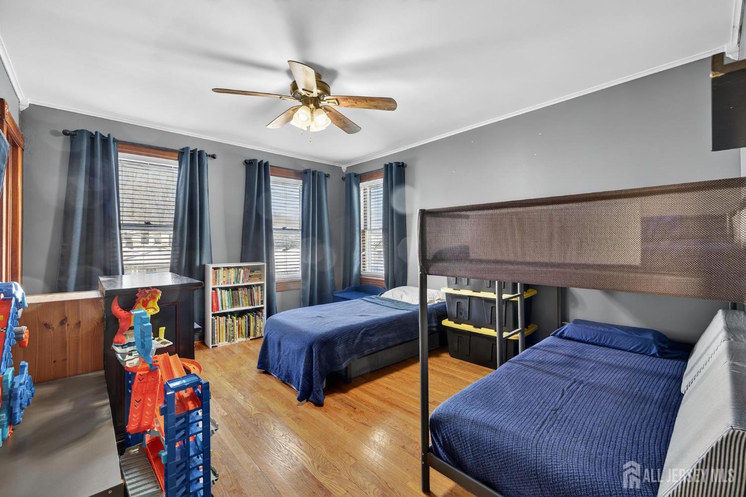 395 Raritan Street South Amboy, NJ 08879 - Photo 23 of 33