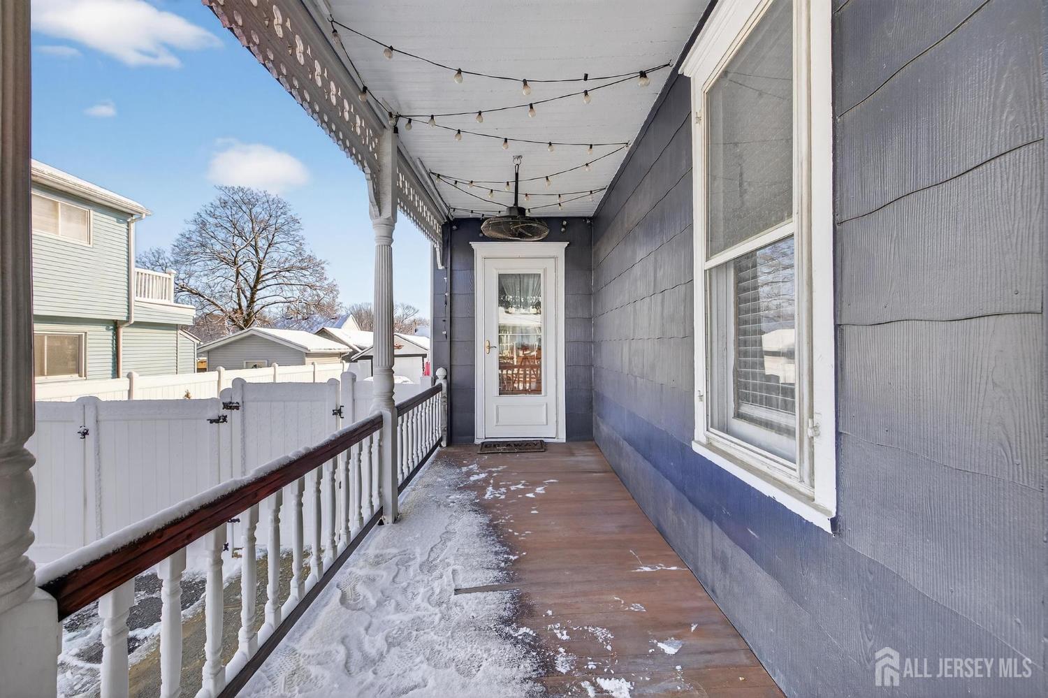 395 Raritan Street South Amboy, NJ 08879 - Photo 3 of 33