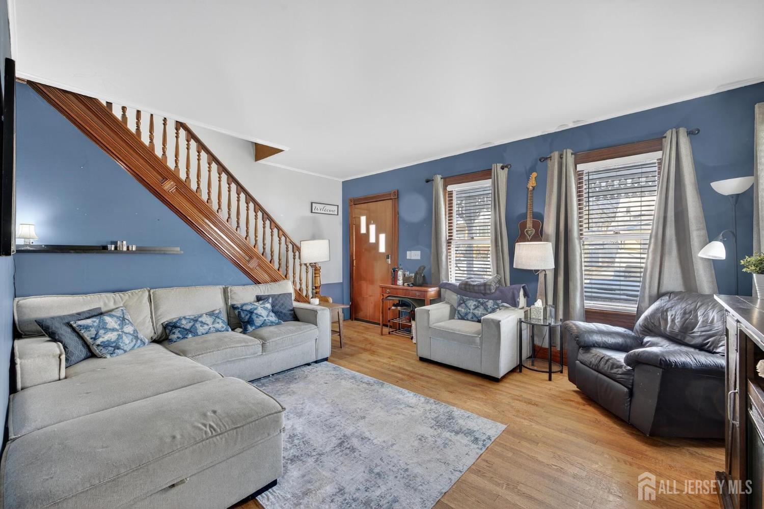 395 Raritan Street South Amboy, NJ 08879 - Photo 4 of 33