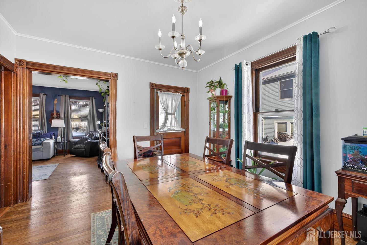 395 Raritan Street South Amboy, NJ 08879 - Photo 7 of 33