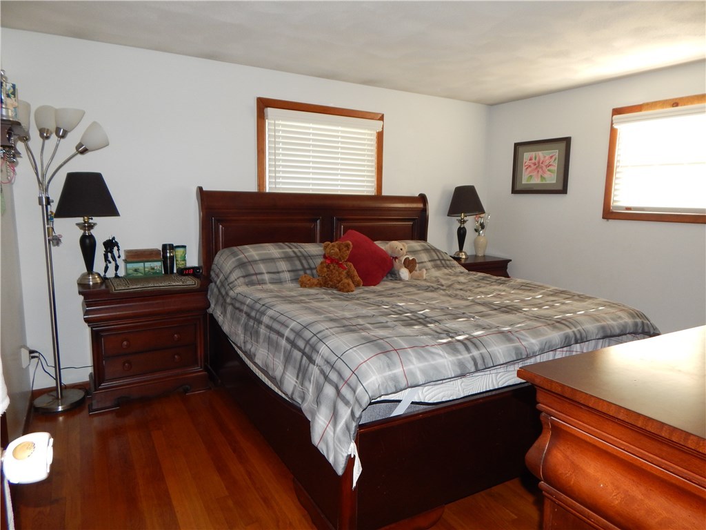 17 Hobbs Road Warwick, RI 02889 - Photo 12 of 21 Master