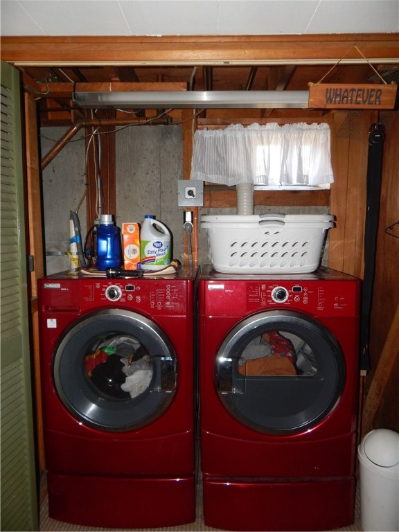 17 Hobbs Road Warwick, RI 02889 - Photo 17 of 21 Laundry area
