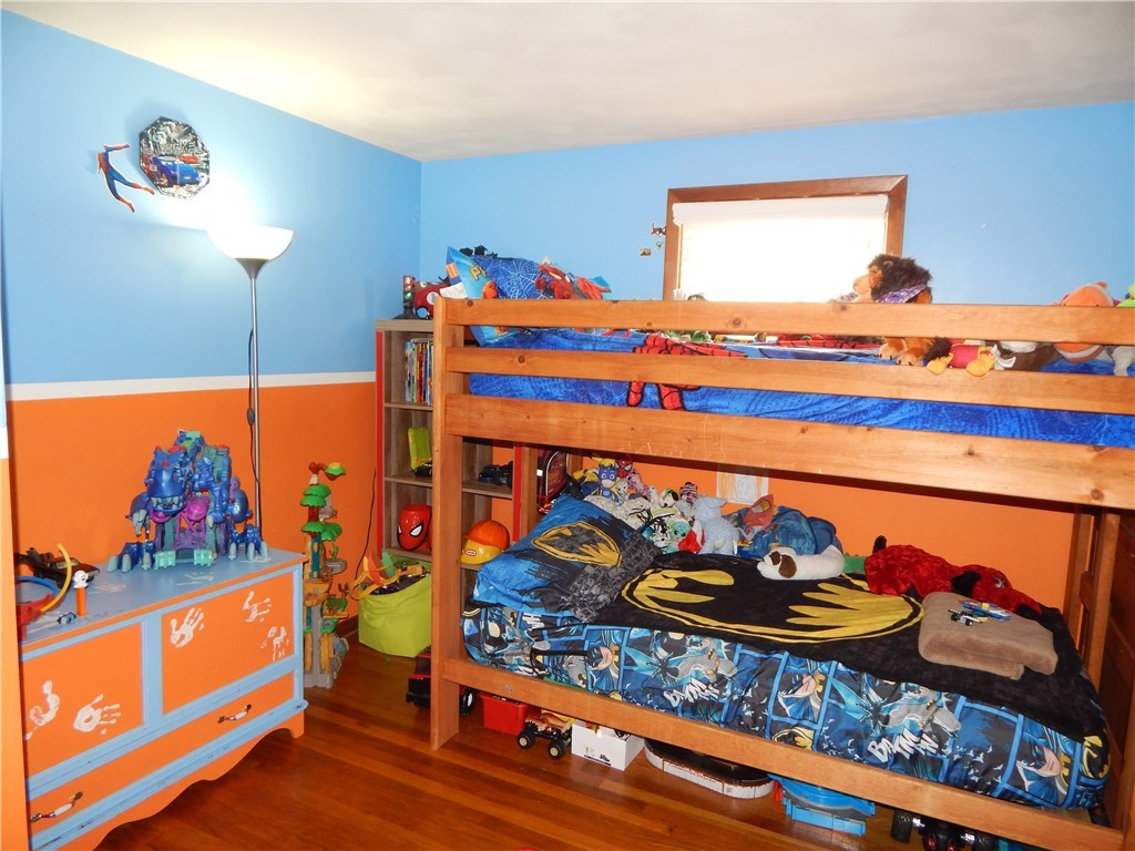 17 Hobbs Road Warwick, RI 02889 - Photo 10 of 21 Bedroom 2