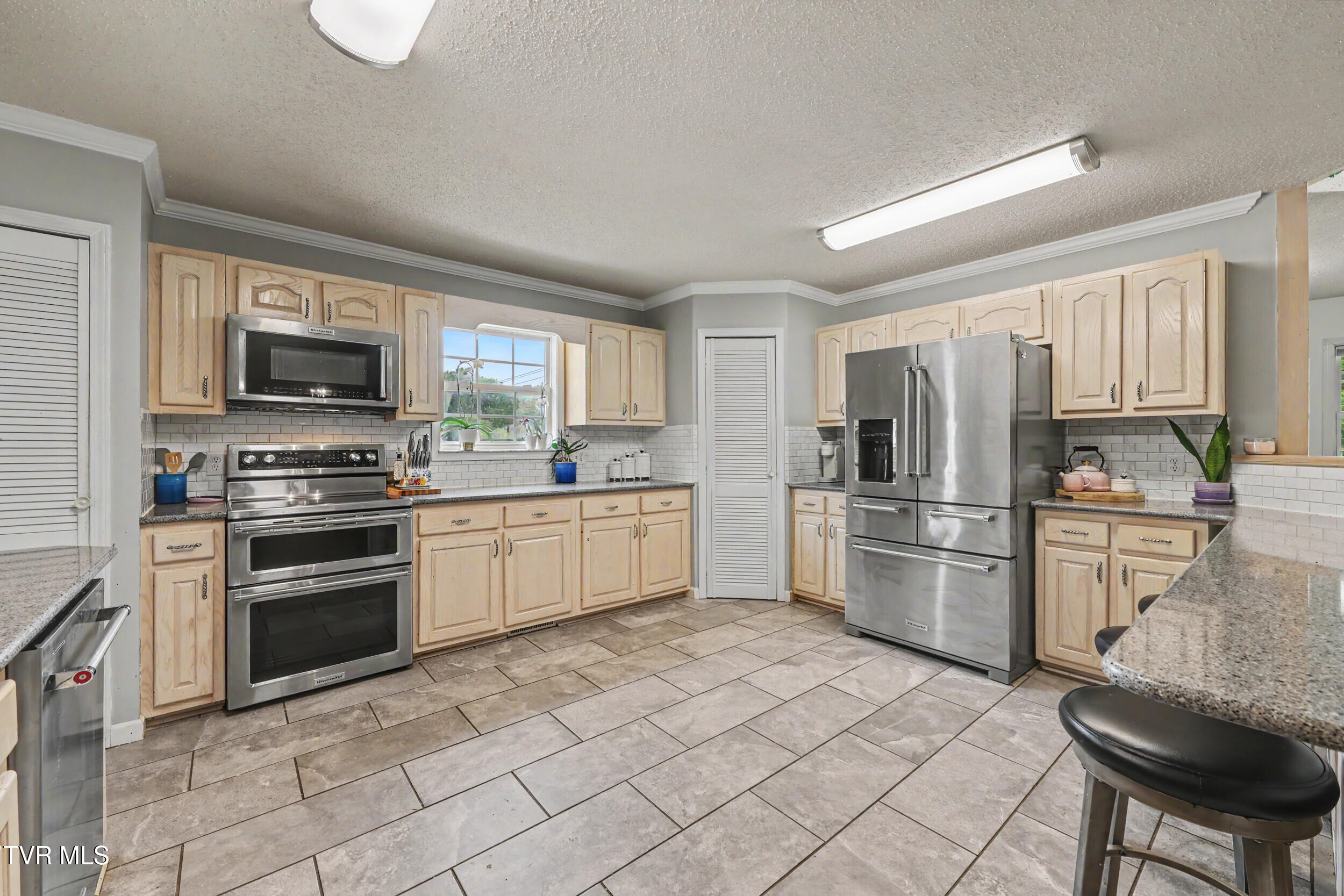 1435 Holly Creek Road Greeneville, TN 37745 - Photo 29 of 71 25_img_0055