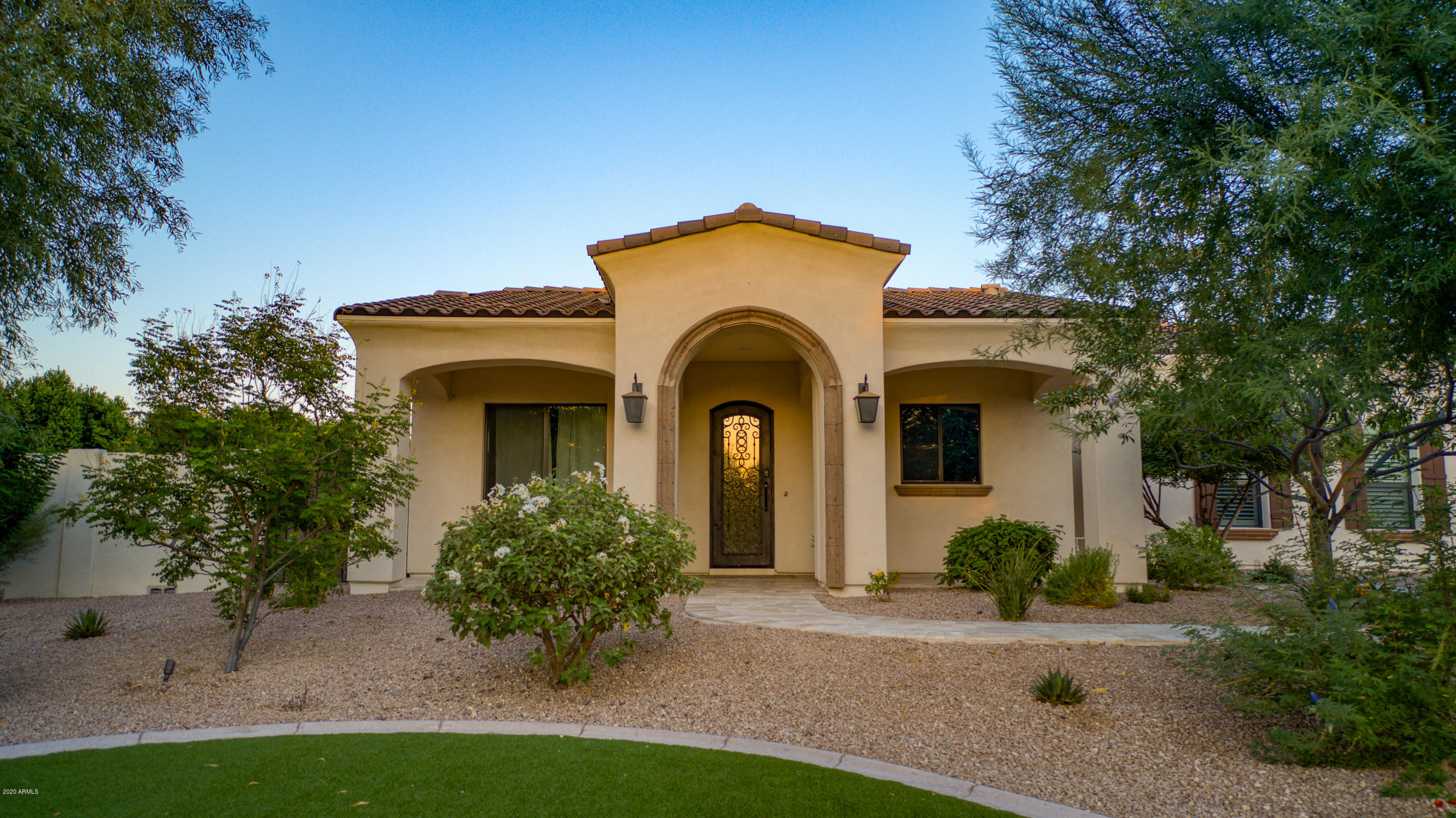 9335 Morning Glory Road Paradise Valley, AZ 85253 - Photo 54 of 82 Guest House Entry