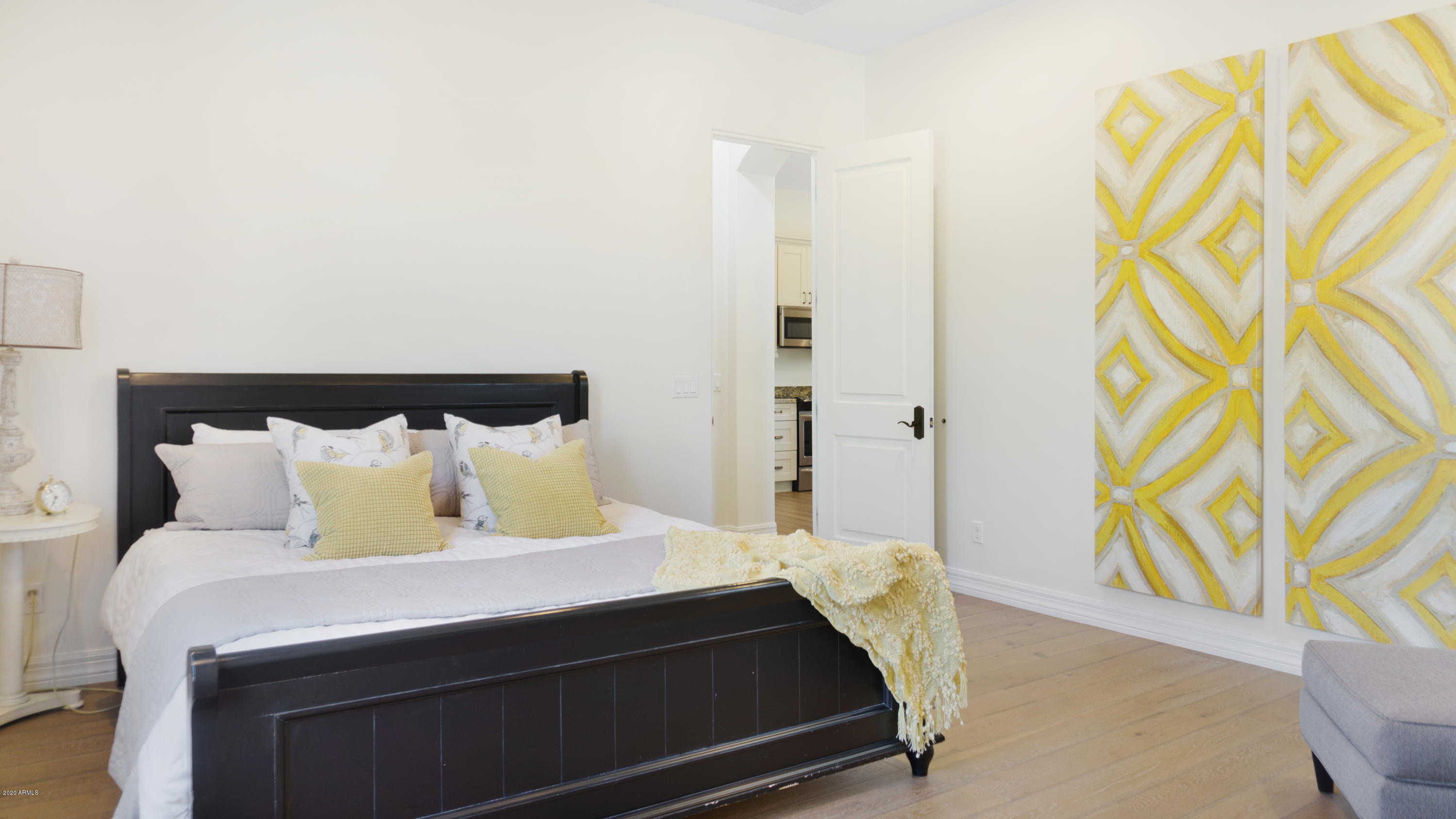 9335 Morning Glory Road Paradise Valley, AZ 85253 - Photo 59 of 82 Guest House Bedroom