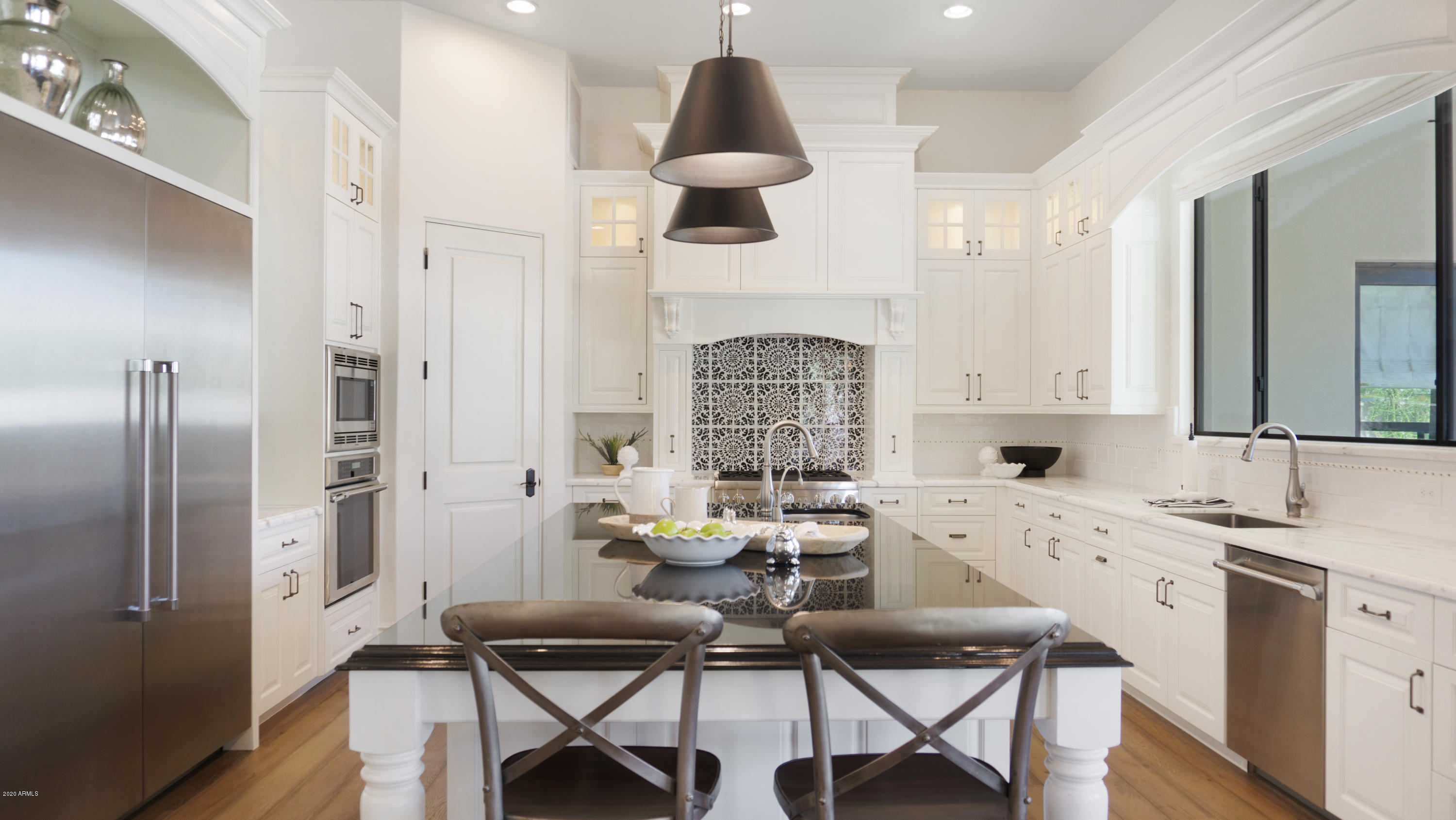 9335 Morning Glory Road Paradise Valley, AZ 85253 - Photo 6 of 82 Kitchen