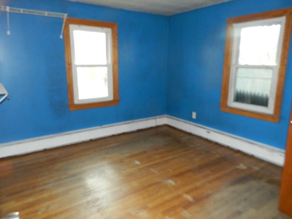 18 Murphy Road Barnstable, MA 02601 - Photo 11 of 20