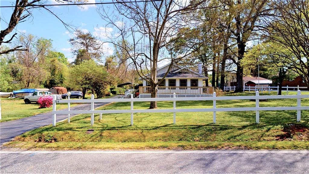 104 Lambeth Road Thomasville, NC 27360 - Photo 39 of 48 Gallery Image 39