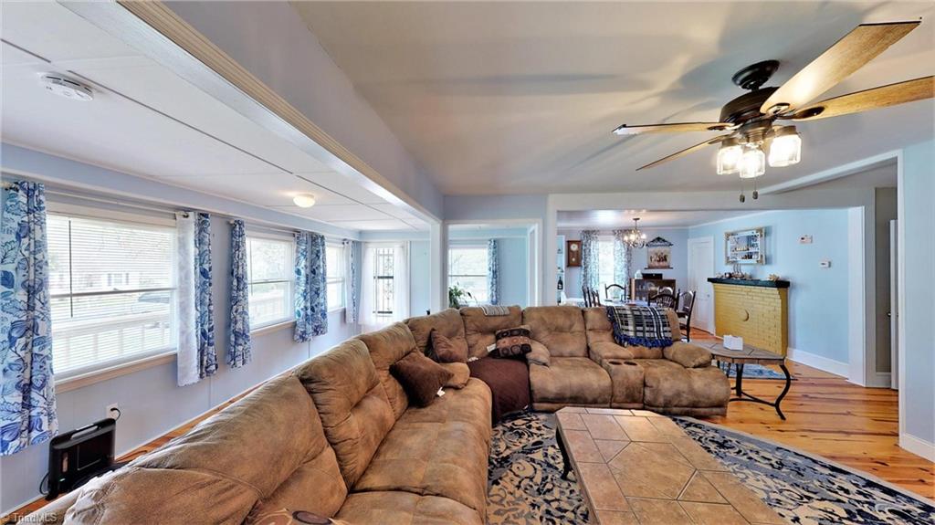 104 Lambeth Road Thomasville, NC 27360 - Photo 8 of 48 Gallery Image 8