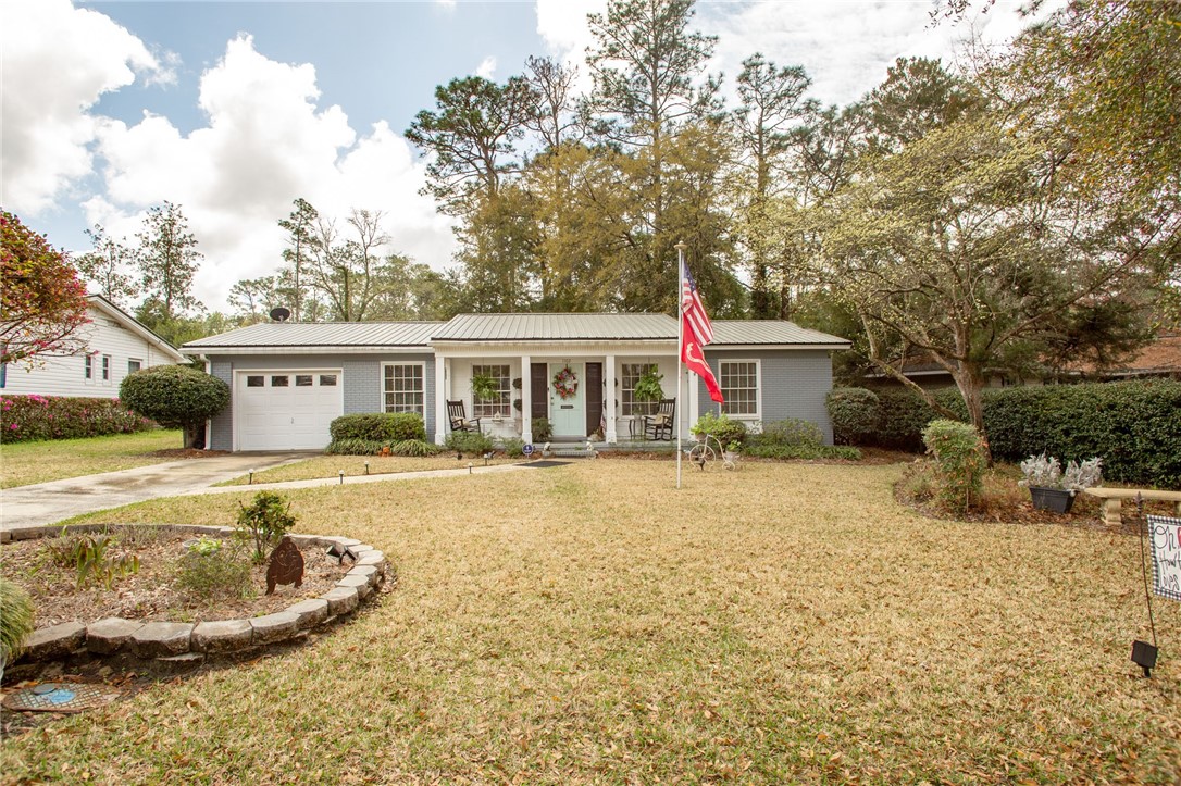 1102 Kontz Avenue Waycross, GA 31501 - Photo 3 of 42