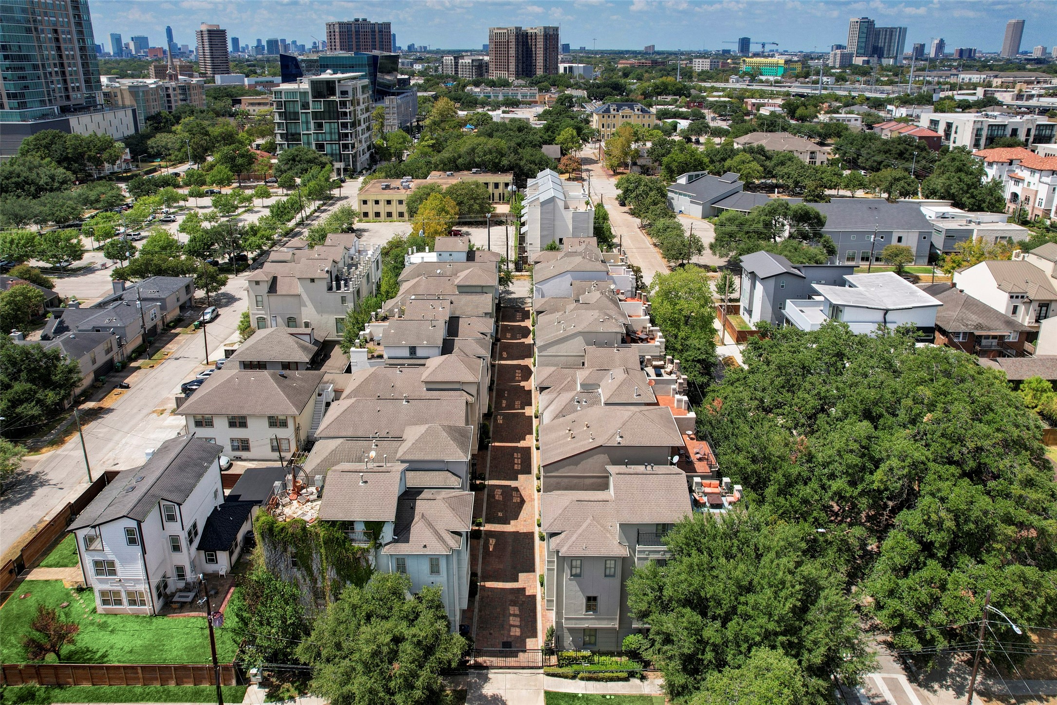 1436 Wichita Street Houston, TX 77004 - Photo 3 of 47 an aerial view of residential houses with outdoor space