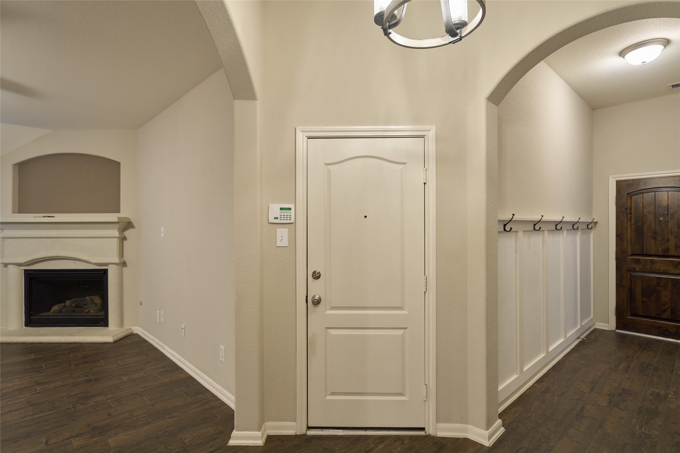 116 Fox Trail Road Montgomery, TX 77316 - Photo 10 of 50 Past the entry is door to garage.