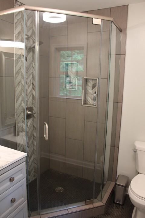 5534 Hickory Ridge Road Lebanon, TN 37090 - Photo 37 of 50 a bathroom with a shower a toilet and a sink