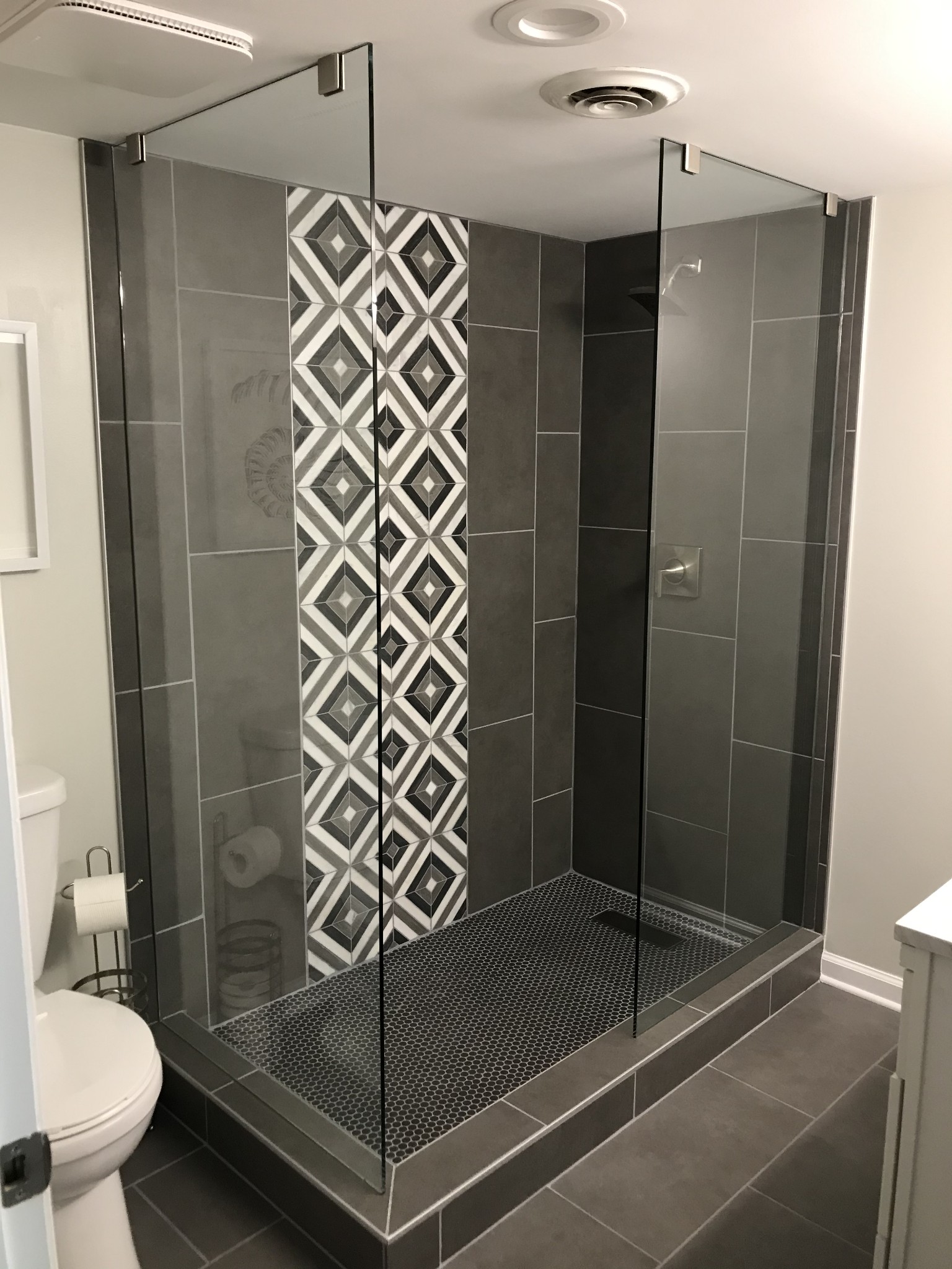 5534 Hickory Ridge Road Lebanon, TN 37090 - Photo 49 of 50 a bathroom with a shower and a toilet